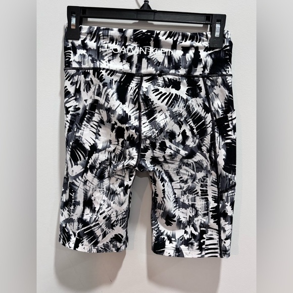 🩳 Calvin Klein Performance High-Waist Yoga/Running Shorts 🏃‍♀️ - Picture 3 of 11